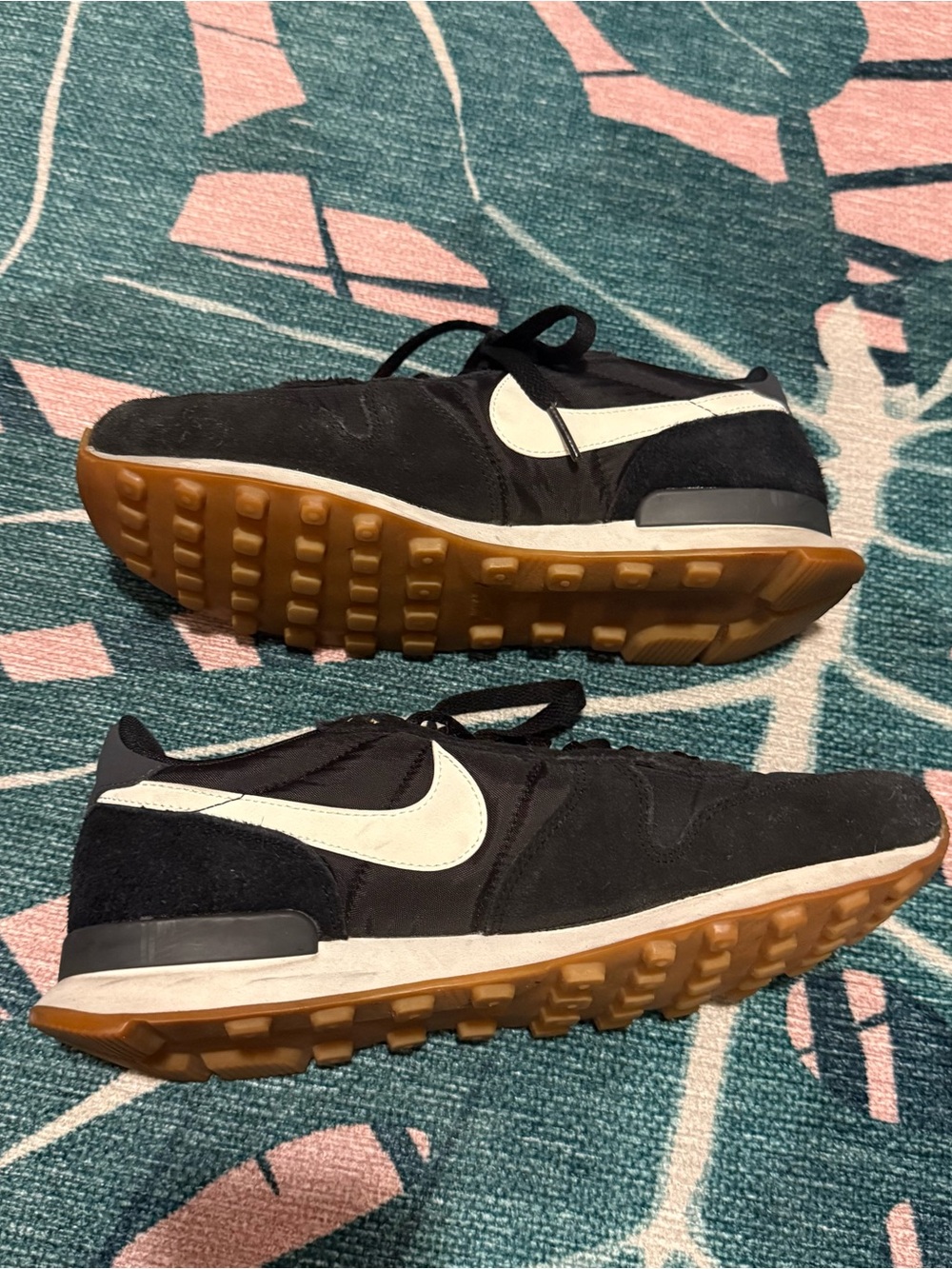 Nike Black Suede Sneakers with White Swoosh and Gum Outsole size 8